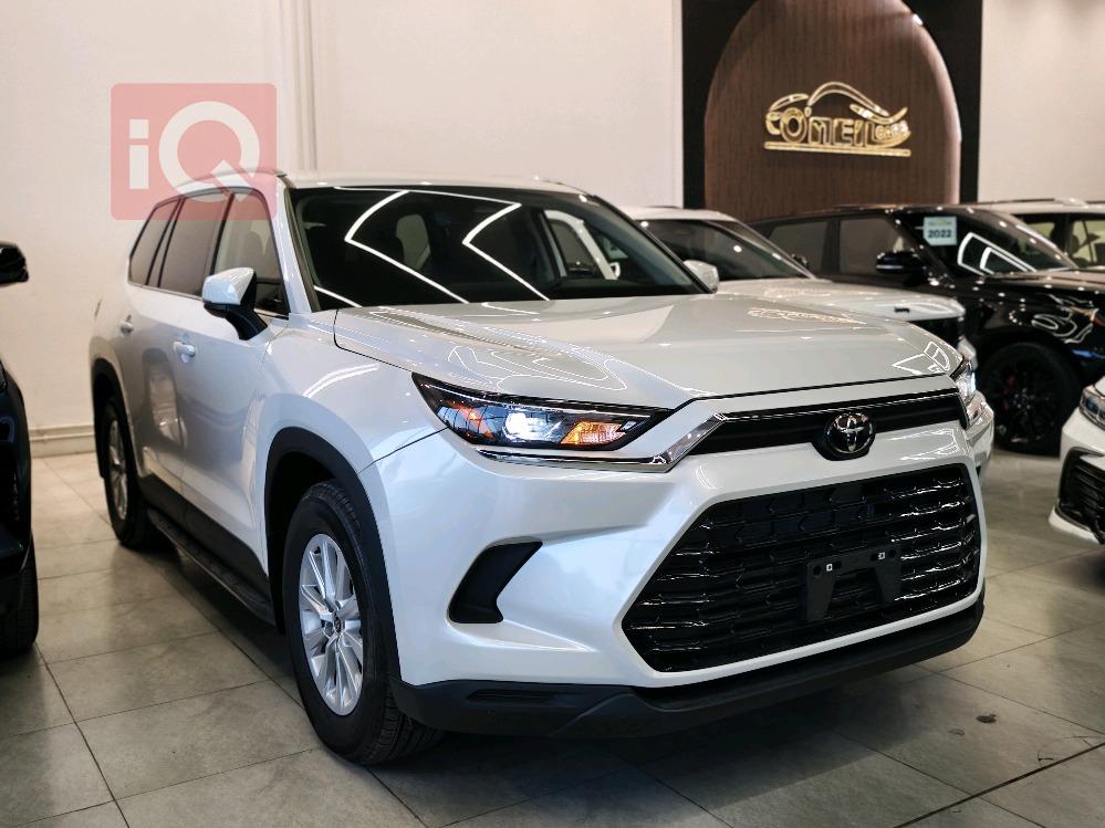 تۆیۆتا گراند هایلاندەر